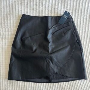 NWT Abercrombie leather mini skirt